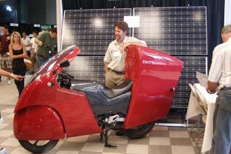 Прометей – мотоцикл на сонячних батареях
