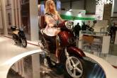 Большеколесный скутер Scarabeo 125/200 встретит 2012 год обновленным
