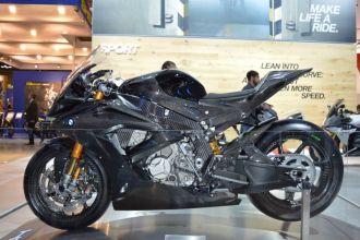 BMW показала спортивный мотоцикл будущего
