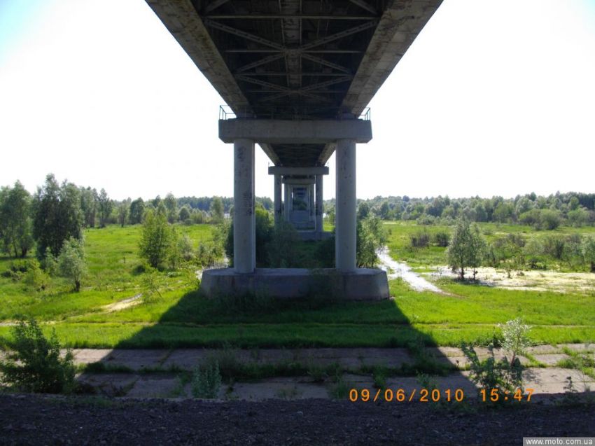 мост, на въезде которого расположена украинская та