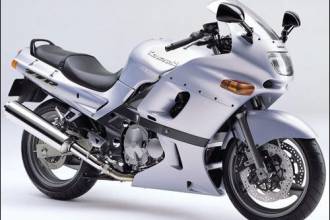 Січневий середній дорожній мотоцикл Kawasaki ZZR400 