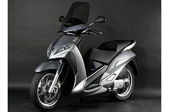 Peugeot Geopolis 250 - скутер для повсякденних поїздок