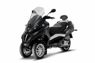 Скутер MP3 LT від Piaggio 2009 року