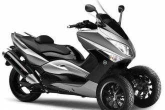 Назва максискутера Yamaha T-Max незабаром буде читатися як Tri-Max?