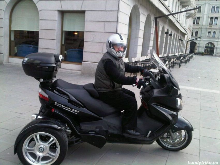 Suzuki Burgman трайк
