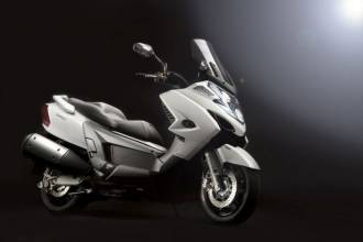 Новий «володар доріг»: Kymco MyRoad 700