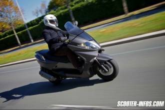 Експрес-тест: довгоочікувана прем'єра Keeway Silverblade 125