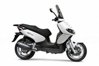 Обновленный большеколесный скутер Benelli Caffenero 250 ожидается в 2012 году
