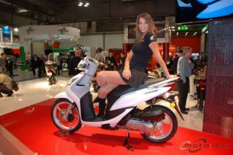 Honda з 2012 року розширить гамму скутерів Vision за рахунок 50-кубовий версії