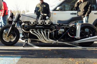 Мотоцикл с двигателем V12 от Lamborghini