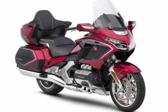 Honda Gold Wing 2018 - подробно о новинке